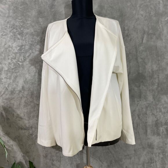 Eileen Fisher asymmetrical zip jacket blazer women’s size M cream career pockets
